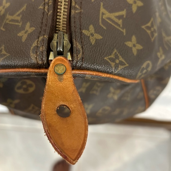Louis Vuitton Monogram Keepall 50 - Picture 6 of 17